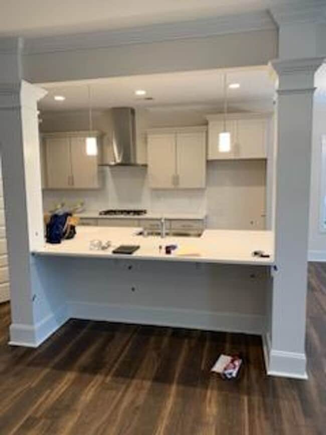 Building Photo - Available Rental located in desirable area of Scotts Hill in Scotts Hill Village