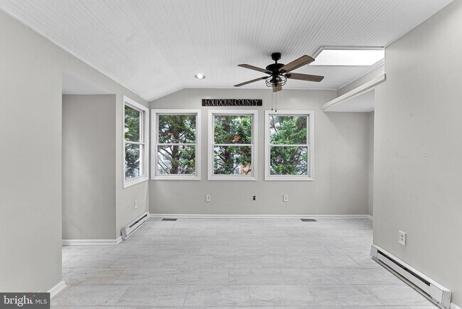 Building Photo - 6 S Lowery Ct