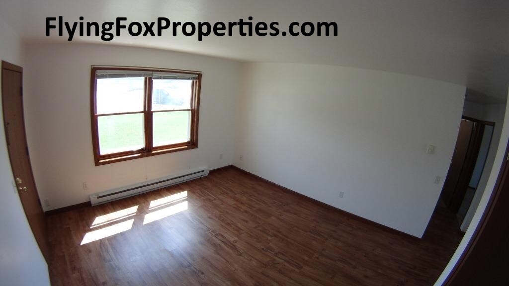 Building Photo - 231 Ash St