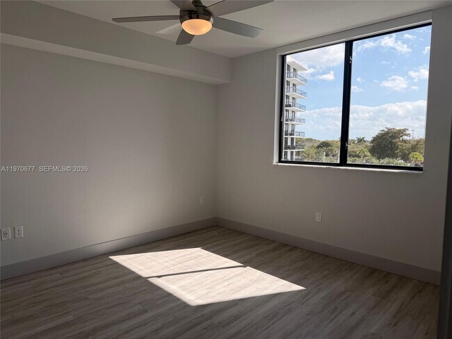 Building Photo - 9000 Ramblewood Dr