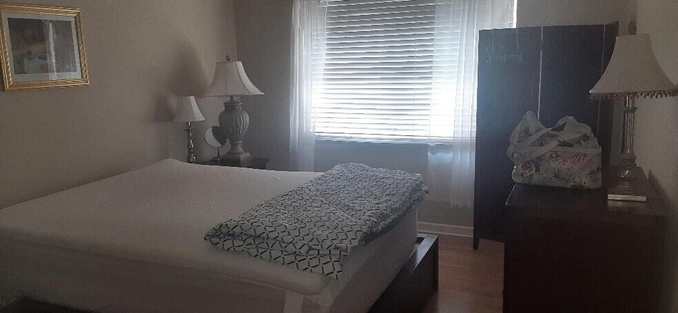 Building Photo - 710 N Ocean Blvd