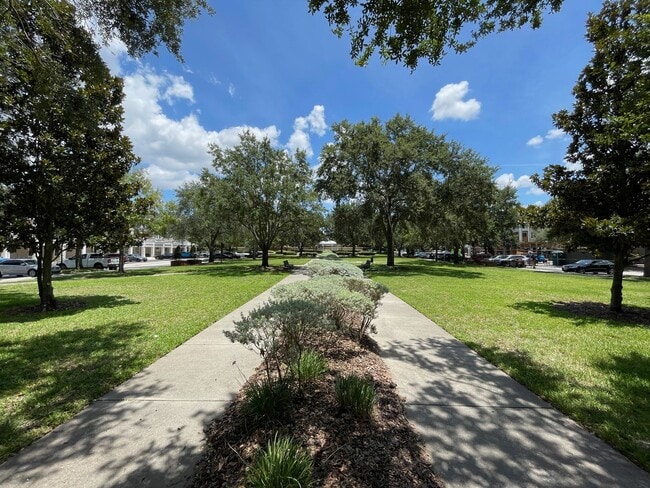 Building Photo - Hampton's West 1 Bed /1 Bath