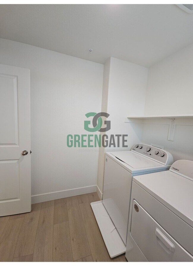 Building Photo - 3 Bedroom 2.5 Bath New Build in Lathrop! AVAILABLE NOW!!