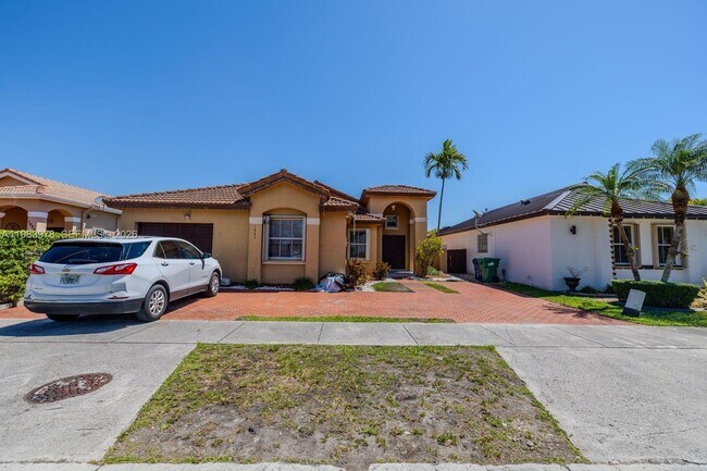 Building Photo - 1065 NW 131st Ave