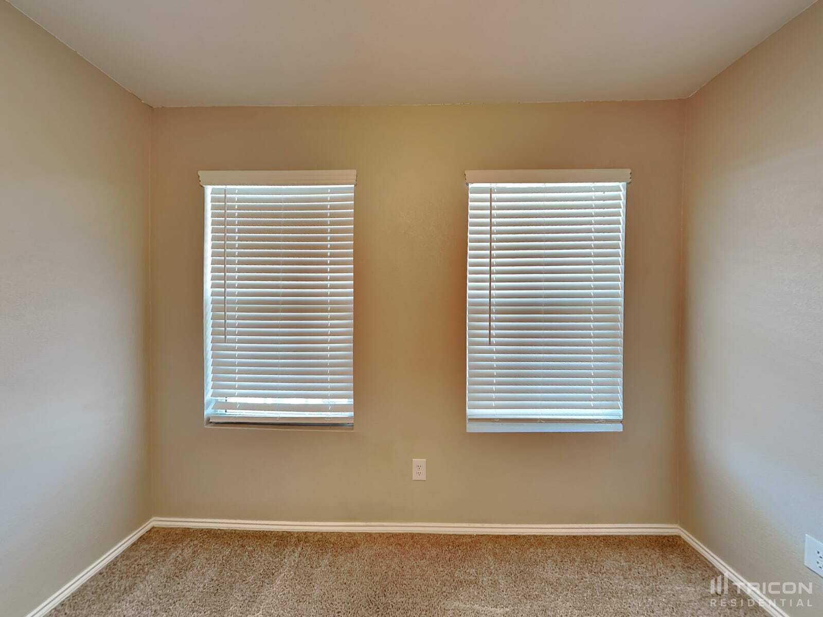 Building Photo - 505 Autumnwood Way