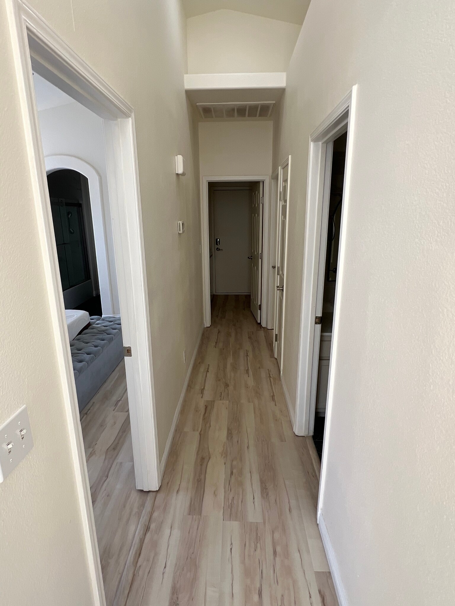 Building Photo - 2493 W Richmar Ave