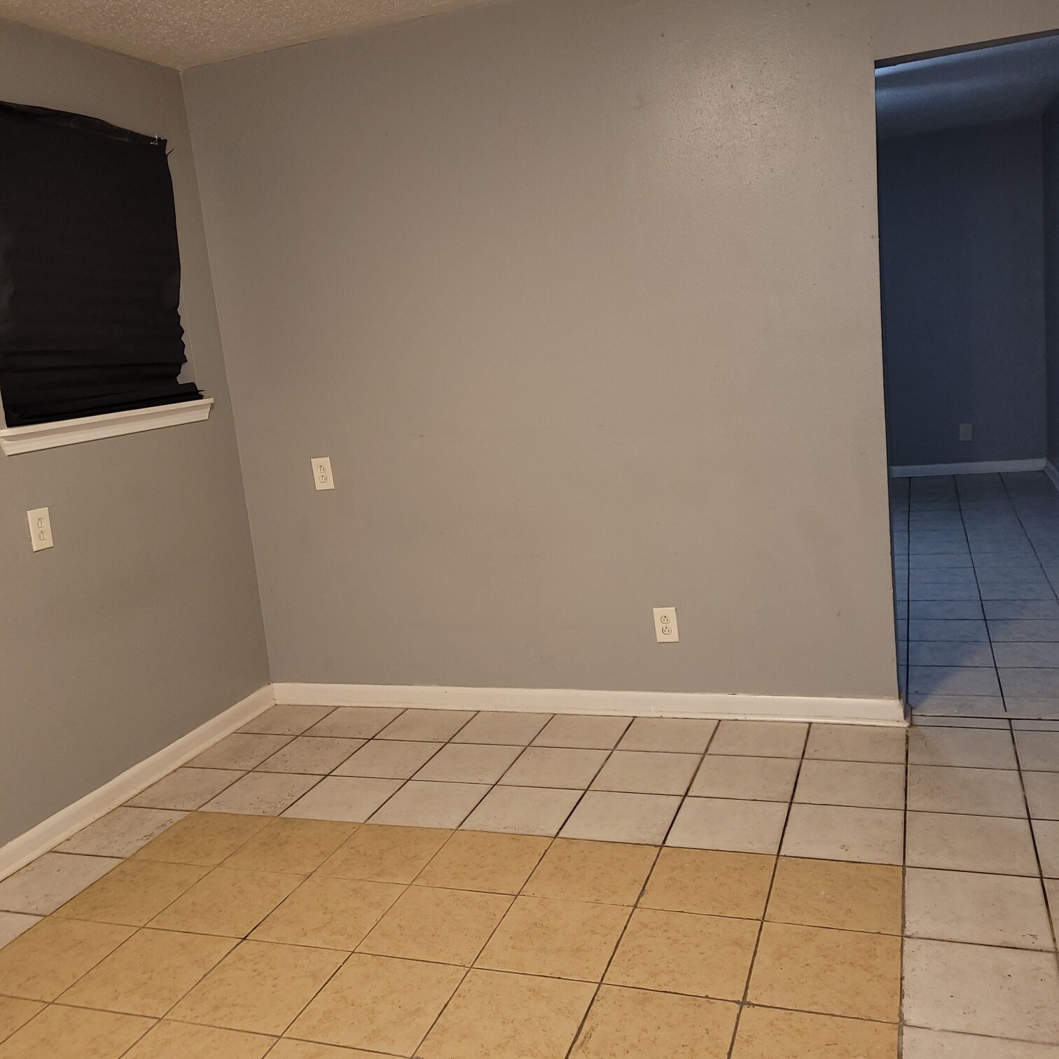 Building Photo - 804 Lyndell Ct