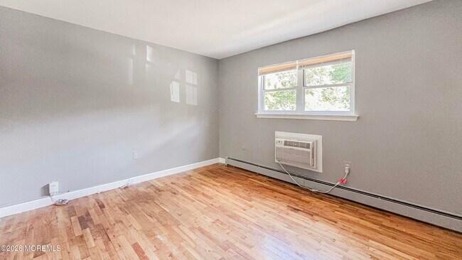 Building Photo - 1515 Allen Ave