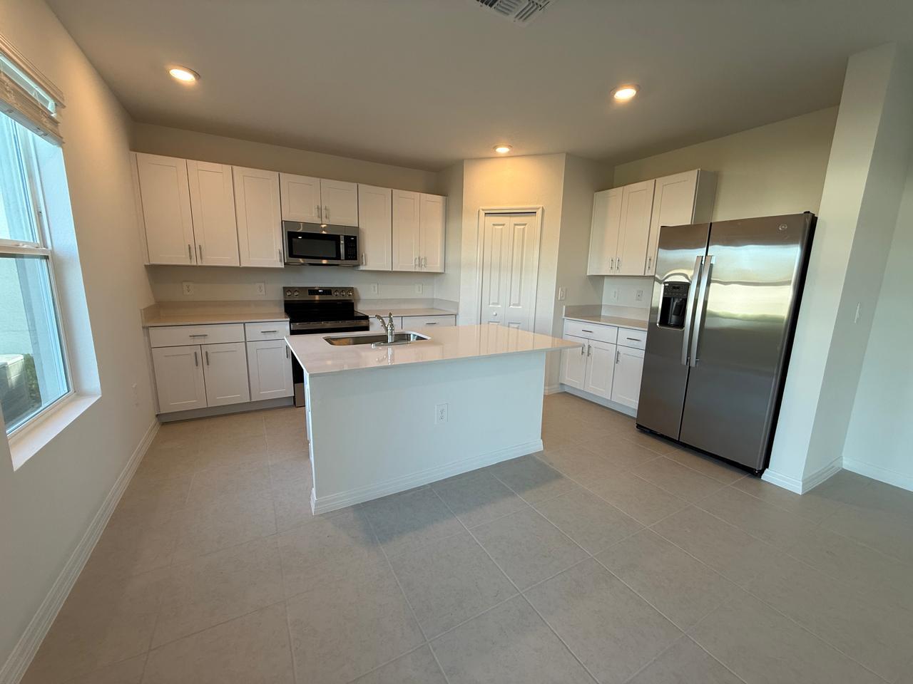 Building Photo - 2049 Albatross Nest Dr