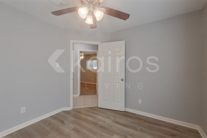 Building Photo - 4535 Sloangate Dr