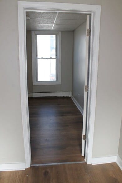 Building Photo - 20 Bellevue St