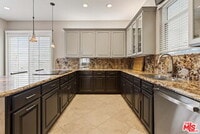 Building Photo - 30 Galleon St