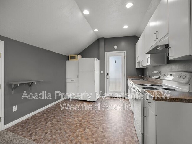 Building Photo - 4172 W Lakebridge Drive