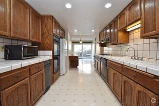 Building Photo - $4,095 / 4 BR -2754 SF - GORGEOUS, HUGE CA...