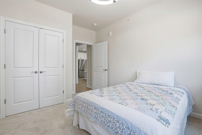 Building Photo - 4 Winslow Ln