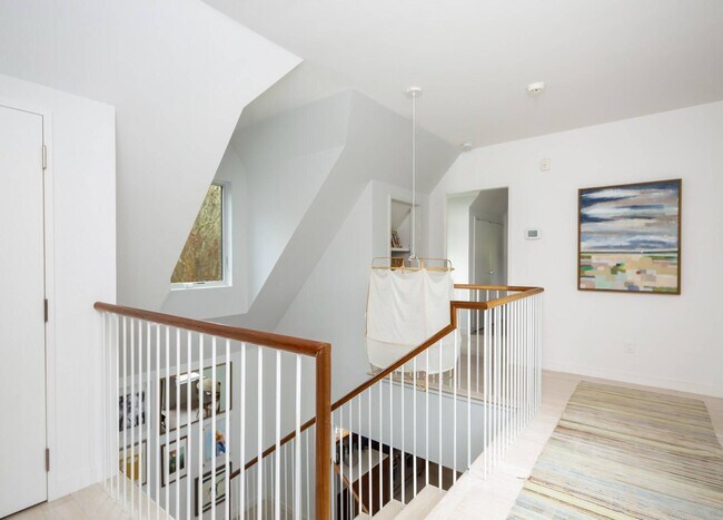 Building Photo - 92 Scrimshaw Ln