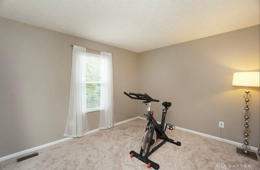 Building Photo - 5926 Deerfield Village Dr