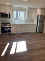 Building Photo - 548 Blanca St