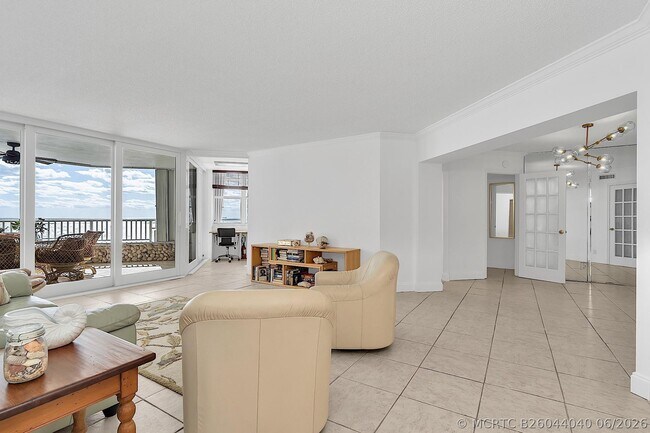 Building Photo - 1340 S Ocean Blvd