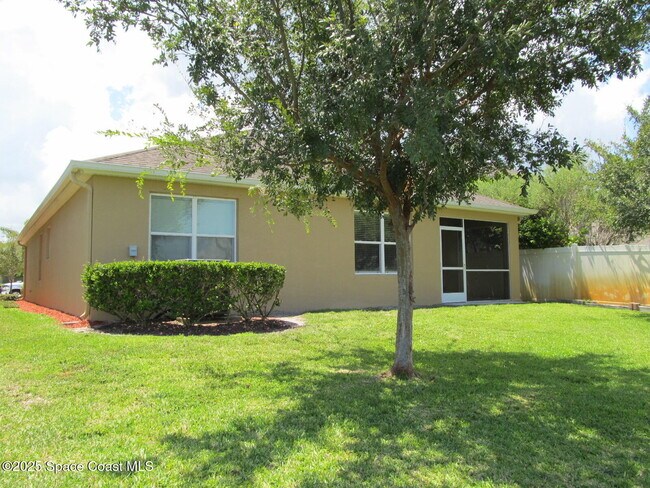 Building Photo - 2002 Elkins Point Dr