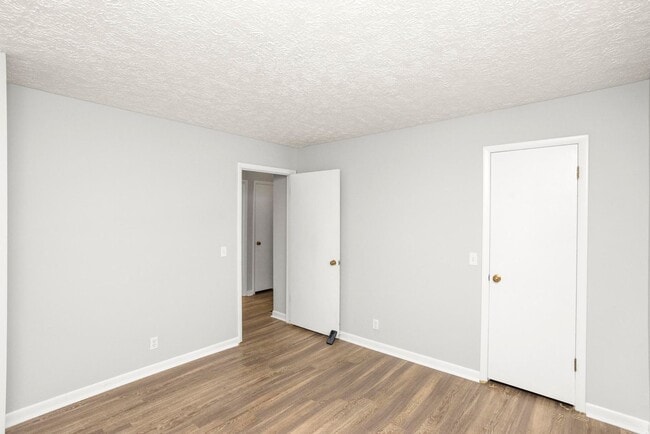 Building Photo - 3307 Falls Creek Dr