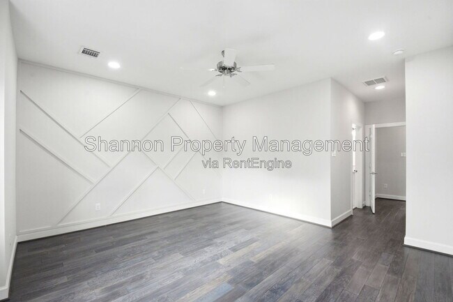 Building Photo - 849 Fisher St