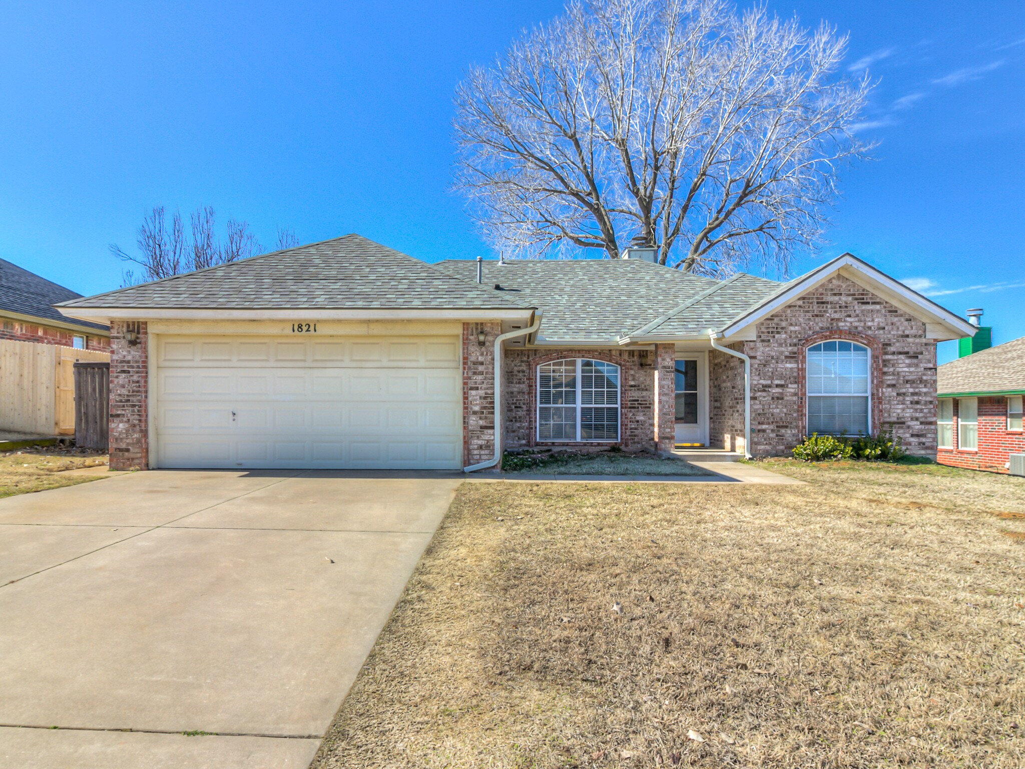 Building Photo - 1821 Overland Trail