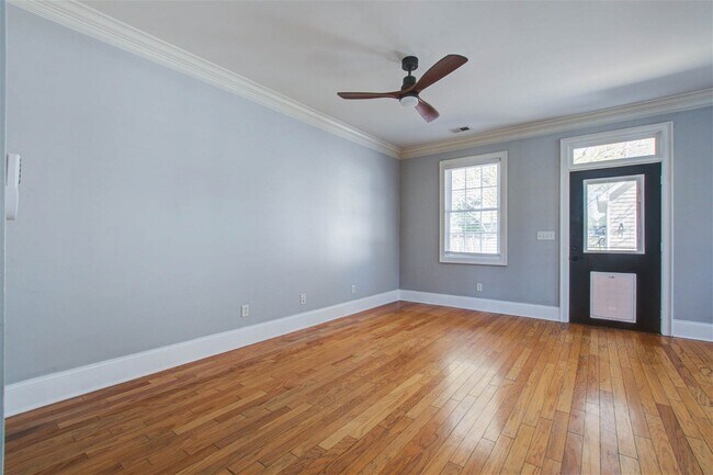 Building Photo - 509 West 2nd North Street, Summerville, SC...