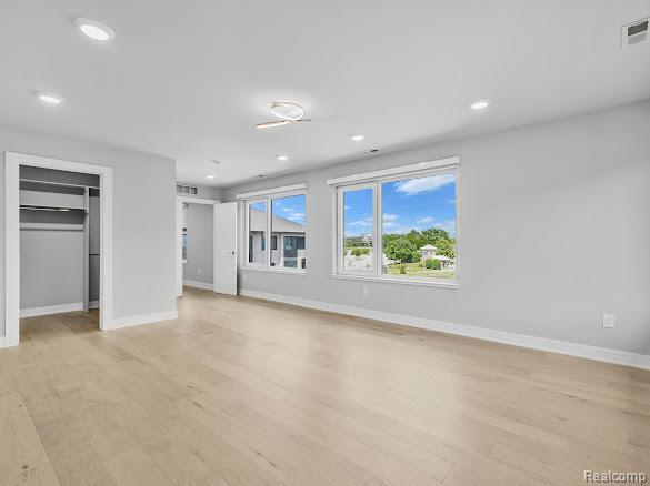 Building Photo - 953 Smart Town Dr