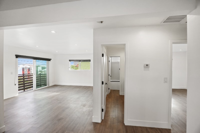 Building Photo - 701 N Hill Pl