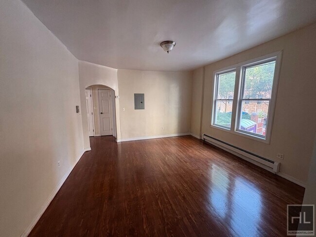 Building Photo - 1668 Montgomery Ave