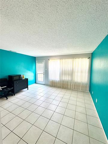 Building Photo - 3513 Montreal Dr