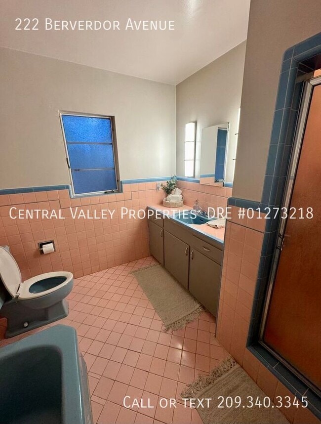 Building Photo - 222 Berverdor Ave