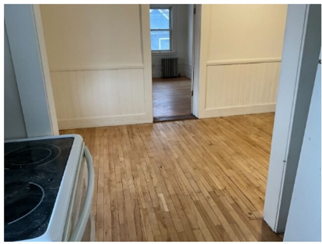 Building Photo - 29 River St