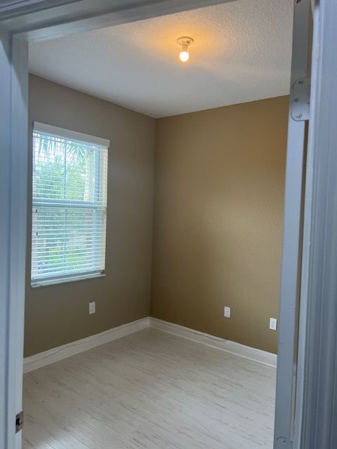 Building Photo - 291 Lake Monterey Cir