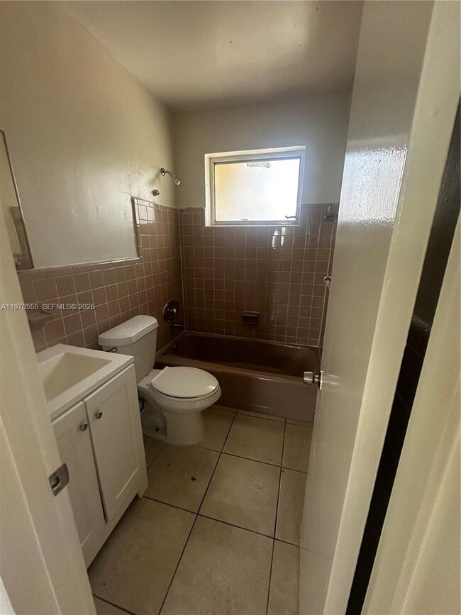 Building Photo - 237 NW 55th St