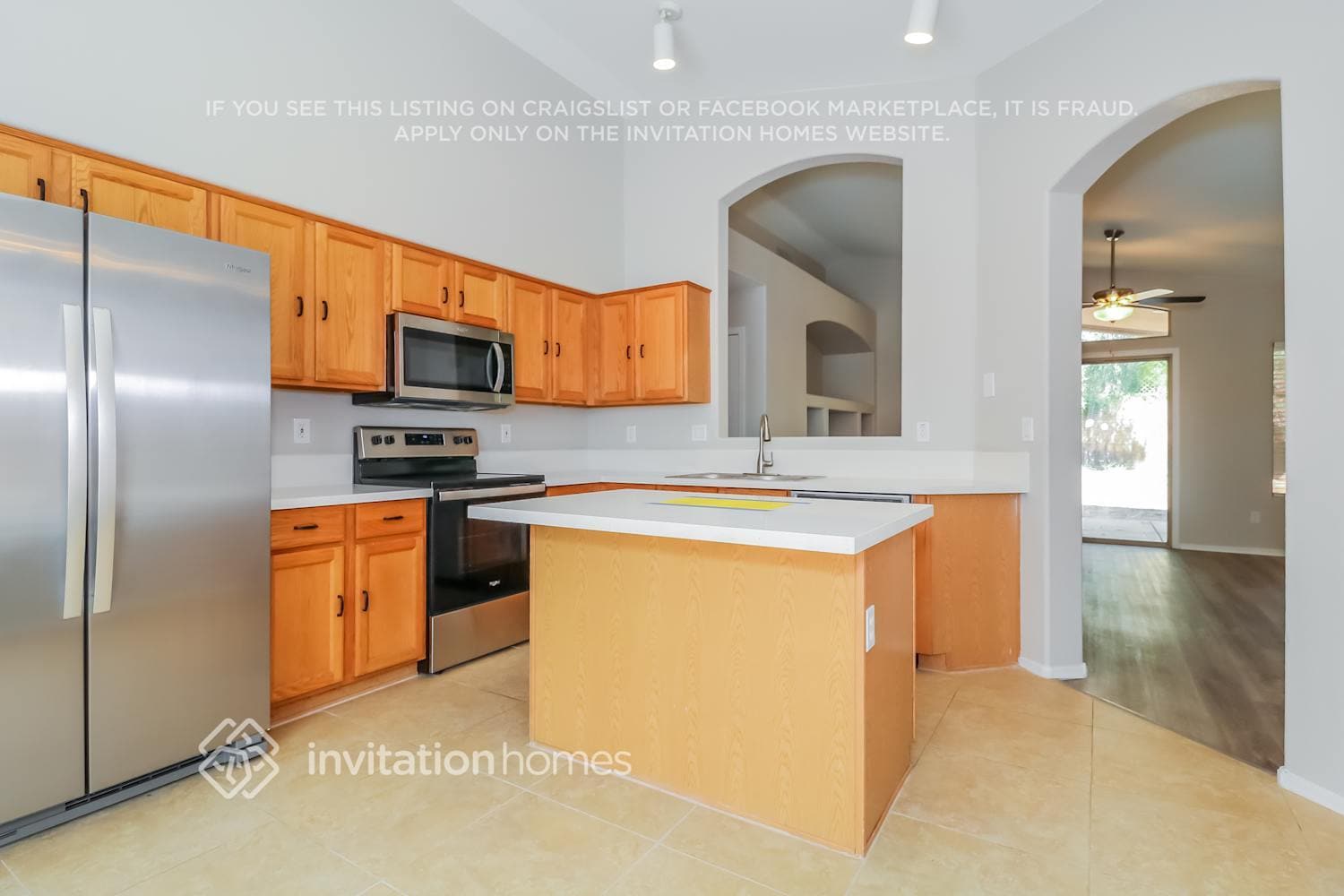 Building Photo - 14838 W Lamoille Dr