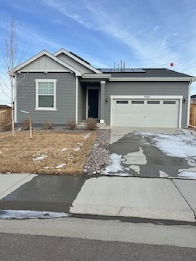 Building Photo - Beautiful Rancher just West of Denver!