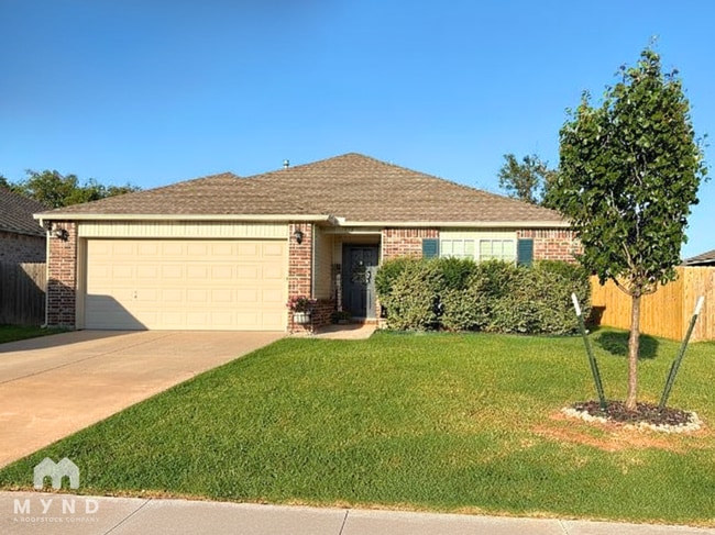 Building Photo - 1112 N Pheasant Way