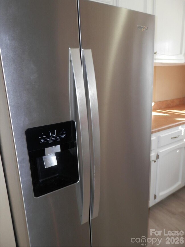 Building Photo - 67 Barber St NW