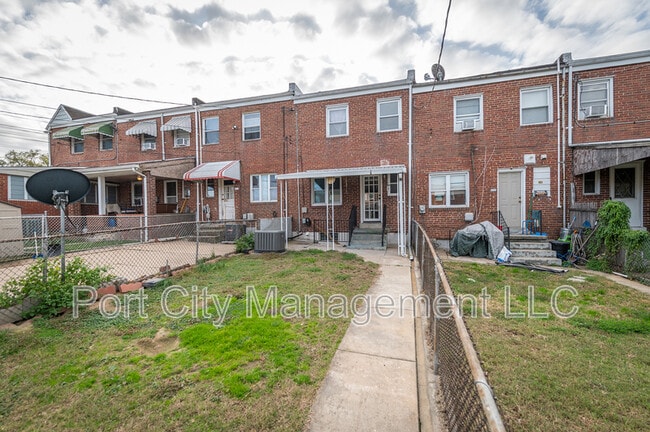 Building Photo - 885 Jaydee Ave