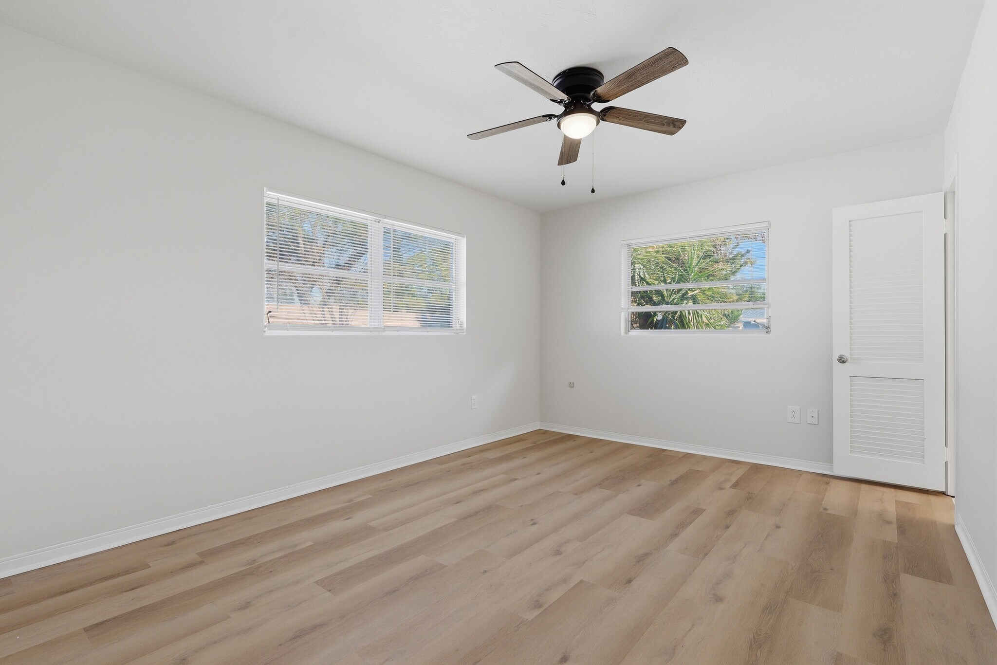 Building Photo - 5601 Forest Hills Dr