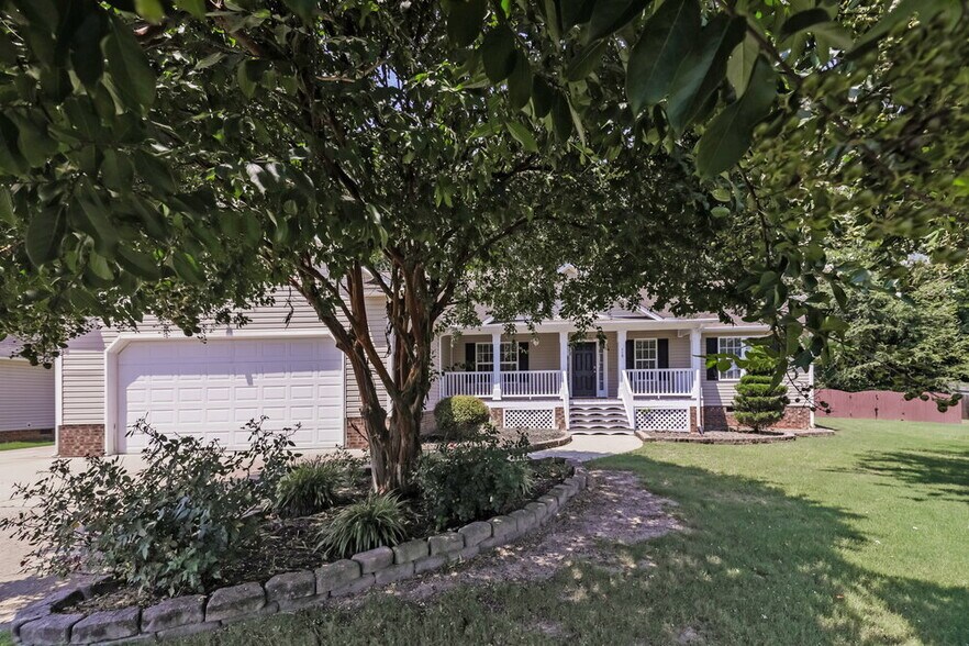 Building Photo - 115 Callisto Way