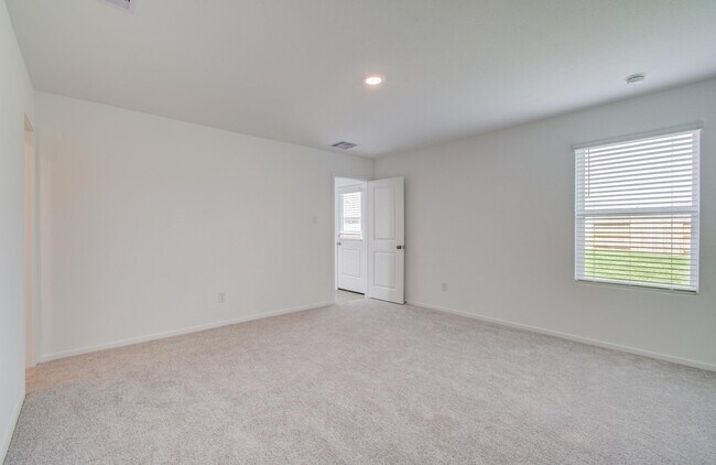 Building Photo - 18054 Le Gotte Ln