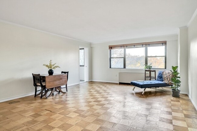 Building Photo - 8 Whittier Pl