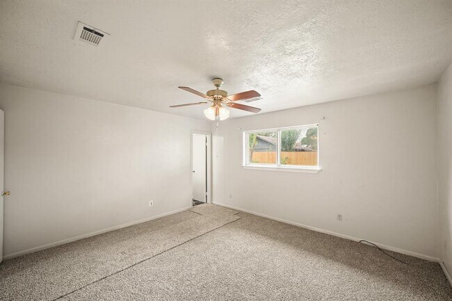 Building Photo - 21122 Southern Colony Ct