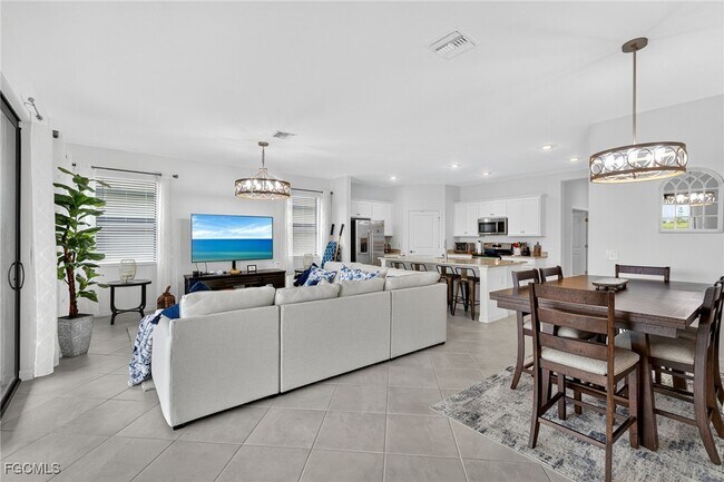 Building Photo - 14608 Palamos Cir