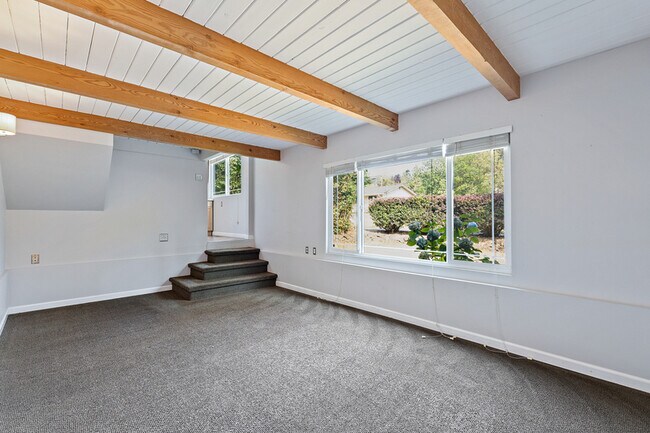 Building Photo - 4801 45th Ave S