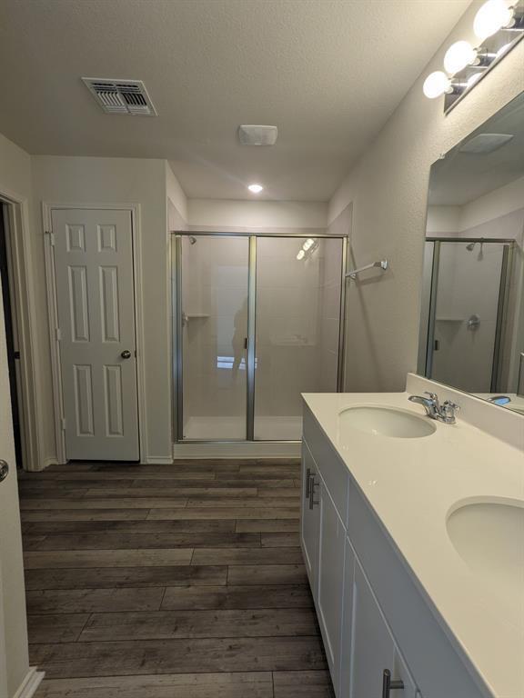 Building Photo - 554 Pepperbark Loop