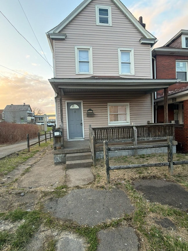 Building Photo - 612 Hamilton Ave